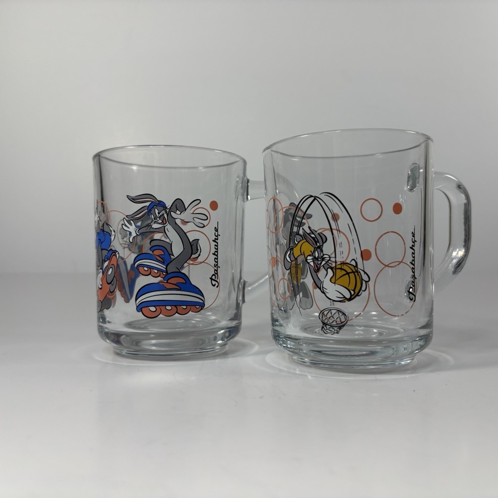 The Looney Tunes Bugs Bunny Glasses/Cup/Mugs Lot Of 2  Basketball Skating